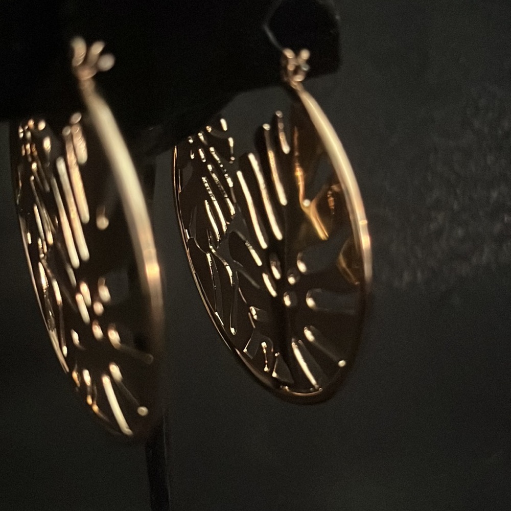 Monstera Leaf Earrings - image 5